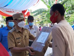 Bupati Wakatobi Serahkan Bantuan Untuk PDAM dan Masyarakat