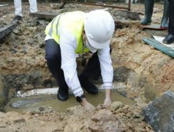 Walikota Kendari Resmikan Peletakan Batu Pertama Pembangunan Gedung Baru Man 1 Kendari