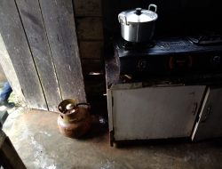 Diduga akibat Tabung Gas, Sebuah Rumah di Kel. Watulando Terbakar