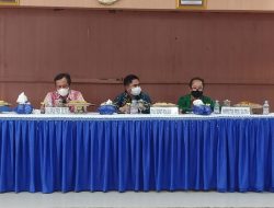 Plh. Bupati Koltim Hadiri Rapat Pembinaan Administrasi Kegiatan Pembangunan Se-Sultra