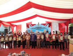 Penyerahan 25.000 Sertipikat Tanah Untuk Rakyat Provinsi Sulawesi Tenggara
