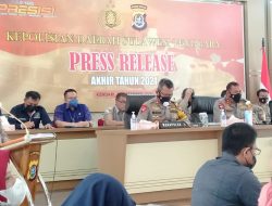 Press Release Akhir Tahun Polda Sultra 2021