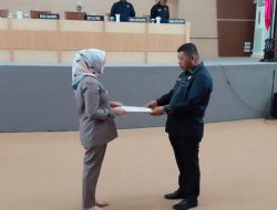 Pemkot Kendari Serahkan KUA PPAS APBD Tahun 2023