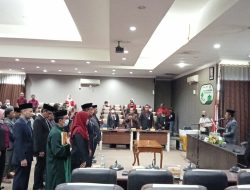 Rektor UHO Kukuhkan 49 Pejabat Non Struktural