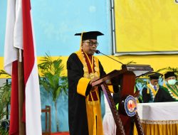 Rektor UHO Beri Reward Atlet peraih Medali di Turnamen Pomnas 2022