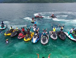 Komunitas Jetski Kendari Hibur Masyarakat dan Pengunjung Festival Labengki 2022