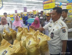 Pemkot Kendari Sidak Tiga Pusat Perbelanjaan, Pastikan Bapok Terkendali Jelang Nataru