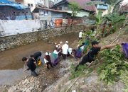 Aksi Susur dan Bersih-Bersih Sungai