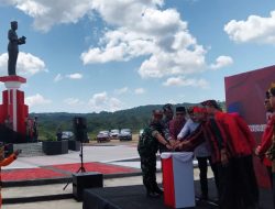 Monumen Soekarno Simpang 7, Pintu Gerbang Kabupaten Busel