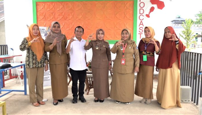 Kadis Kominfo Kota Kendari Kunjungi KIM Graha Asri Kelurahan Watulondo