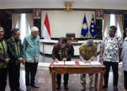 Pemprov Sultra Hibahkan 50 Miliar ke Bawaslu untuk Pemilu Tahun 2024