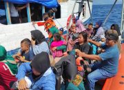 Sebuah Kapal Alami Mati Mesin, KPP Basarnas Kendari Evakuasi 73 Penumpang