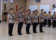 Kapolda Sultra Pimpin Sertijab PJU dan Kapolresta Kendari