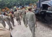 Dua Aktivis Dianiaya Petugas Sat Pol PP Saat Demo di Kantor BKD Sultra