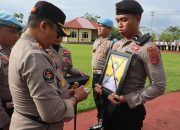 Pimpin Upacara PTDH, Kapolres Kolut berhentikan Satu Orang Personil