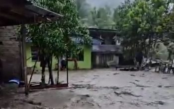 Diguyur Hujan Selama Tiga Jam, Dusun Ulukalo Desa Watuliwu Kembali Terendam Banjir