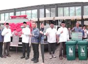 Pemkot Kendari Terima Bantuan CSR Satu Unit Mobil Damkar dan Bak Penampungan Sampah Dari Kalla Toyota