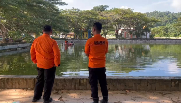 VIDEO : Seorang Anak Tenggelam di Kolam Pantai Nambo Kota Kendari