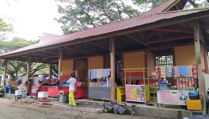 Pedagang Dukung Penataan Ulang Pantai Nambo oleh Pemkot Kendari