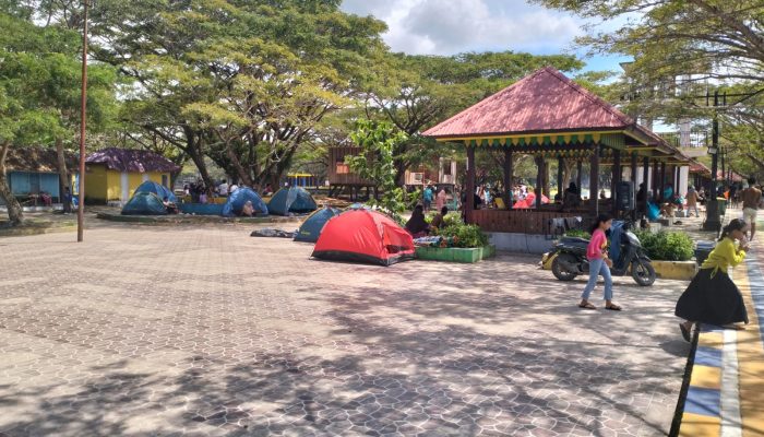 Pandanglah Pantai Nambo Dengan Standar Prespektif yang Sesuai Kondisinya, Agar Optimisme itu Tetap Ada