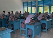 590 Siswa di Kolut Mendapatkan Makanan Bergizi Gratis Perdana dari BGN