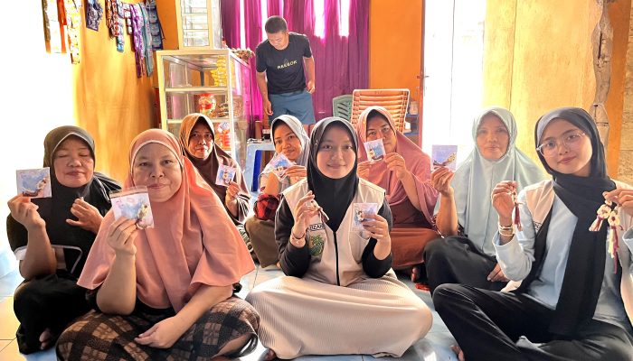 Mahasiswa UGM Gelar Pelatihan Makrame di Desa Wisata Namu