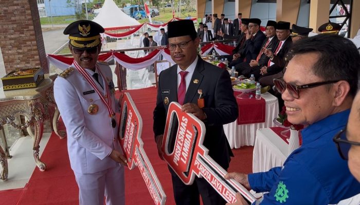 PT RJL Serahkan Dua Ambulans di Momen Kemerdekaan