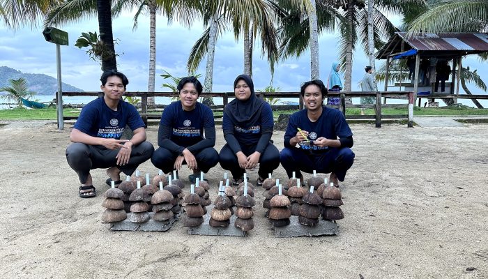Tim KKN-PPM UGM SG006 Gerakkan Pelestarian Terumbu Karang Dengan ...