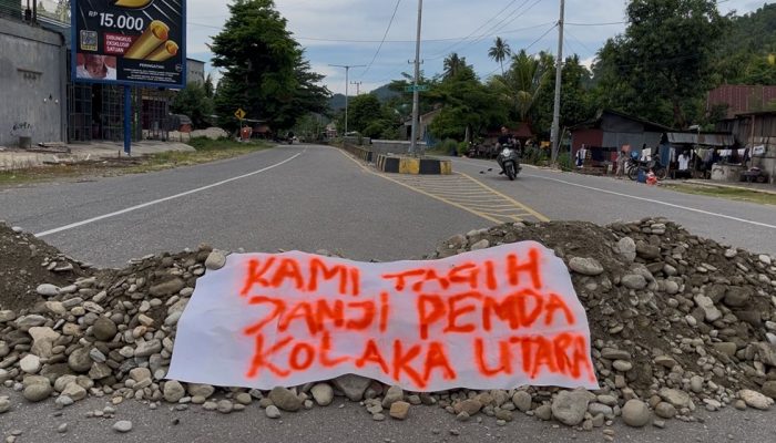 13 Tahun Menanti Ganti Rugi, Warga Blokir Jalan Menuju Kantor DPRD Kolaka Utara