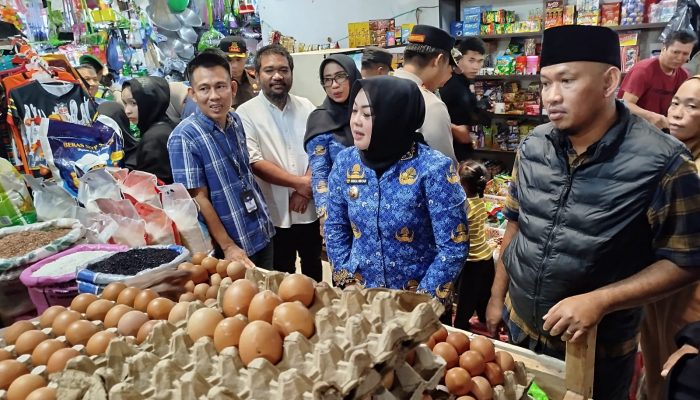 Wali Kota Kendari Sidak Sejumlah Pasar, Harga Bahan Pokok Jelang Lebaran Terpantau Naik