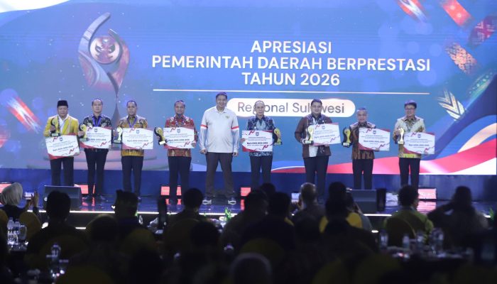 Kemendagri Anugerahkan Penghargaan Pemda Berprestasi Regional Sulawesi 2026 di Kendari