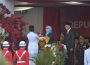 Siska Karina Imran Pimpin Penurunan Bendera HUT ke-81 RI di Balai Kota Kendari