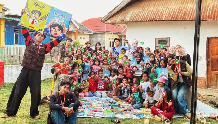 KKN UHO Bawa Gerakan Literasi ke Pulau Tambako Lewat Kolaborasi dengan BI dan Balai Bahasa Sultra