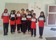 KKN-PPM UGM Ajak Siswa SDN 10 Laonti Belajar Bahasa Inggris Lewat Tema Pariwisata