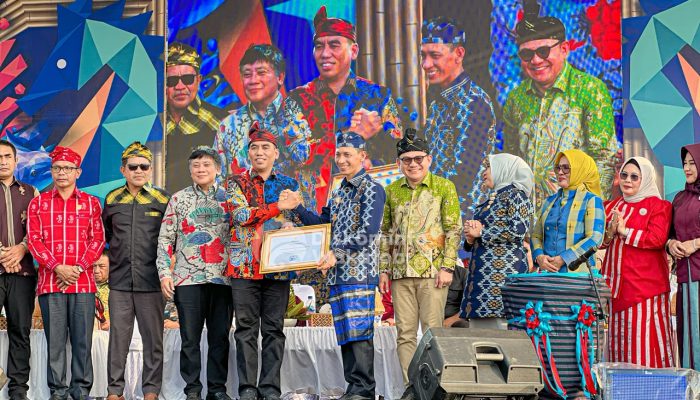 Wakatobi WAVE 2026 Resmi Dibuka, Karnaval Budaya dan Tari Kolosal Semarakkan Pesona Wakatobi